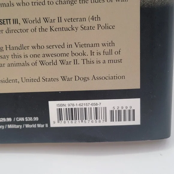 Robin Hutton War Animals Hardcover 1st Printing WWII History Remainder Good - Picture 3 of 10